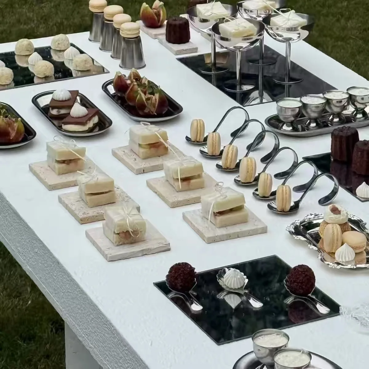 Dessert Display Collection